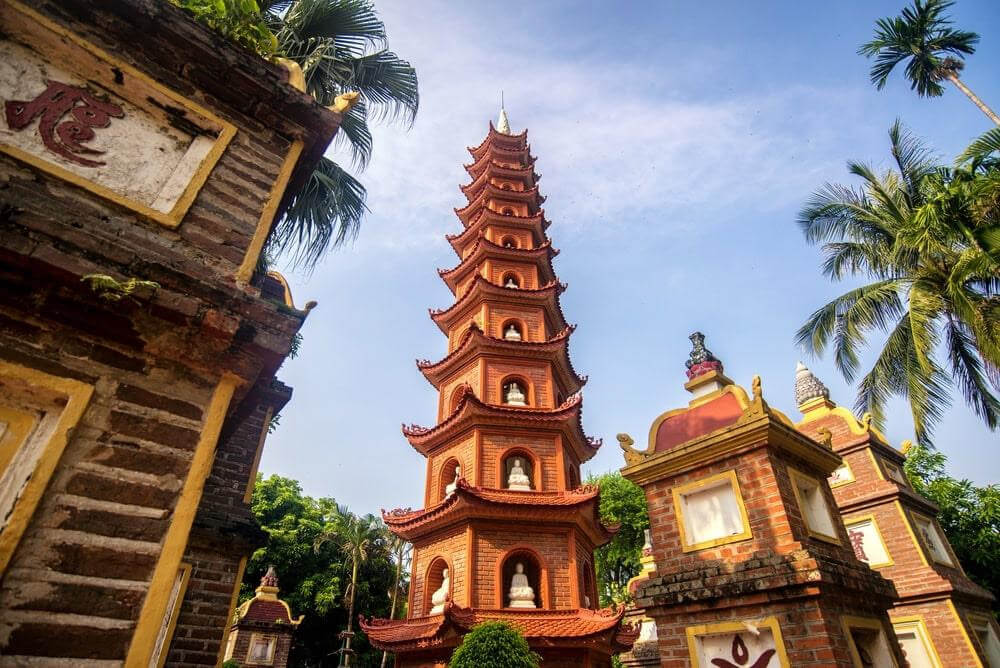 Arquitectura detallada de la Pagoda Tran Quoc