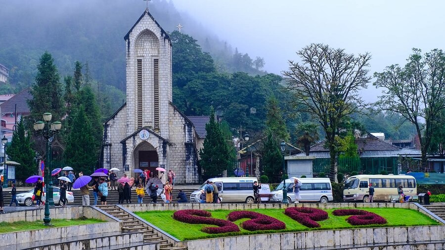 Iglesia de piedra Sapa