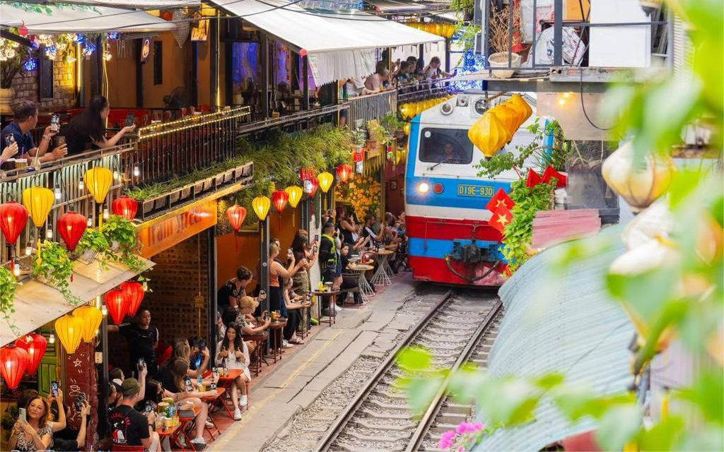 hanoi calle del tren