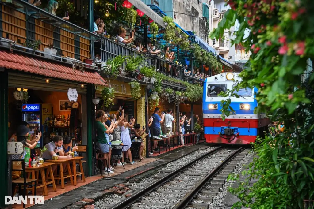 Train Street Hanoi