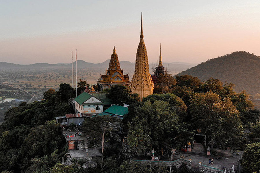 phnom sampeau